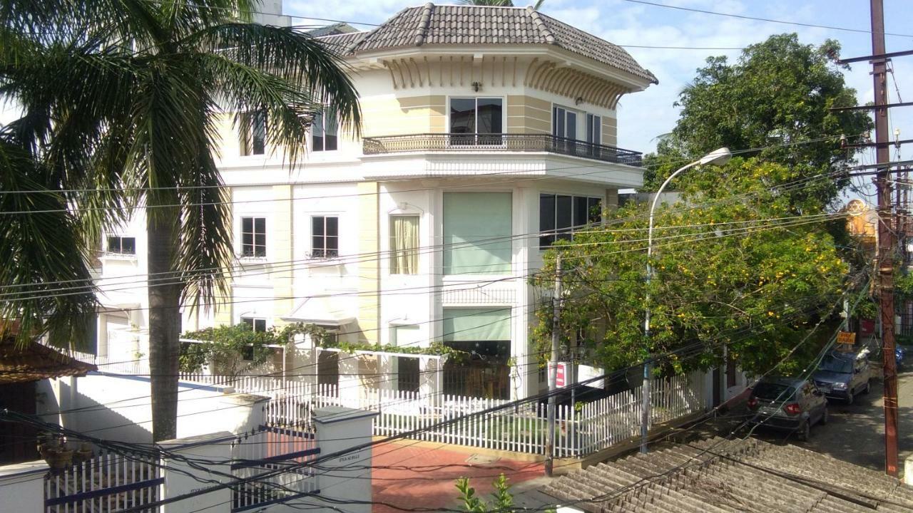 Daffodils Spice Court Hotel Kochi Exterior foto